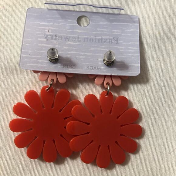 Bohemian Vintage Acrylic Double Flower Dangle Drop Earrings Pink - Picture 5 of 5